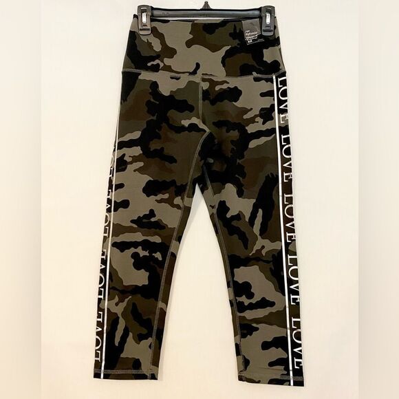 New York & Company Soho Street yoga pants green Camo size M with reflective LOVE - Picture 1 of 7